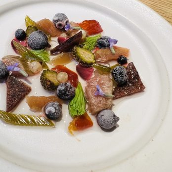 Restaurant Kadeau - Fruit salad - Danish Near Me - København