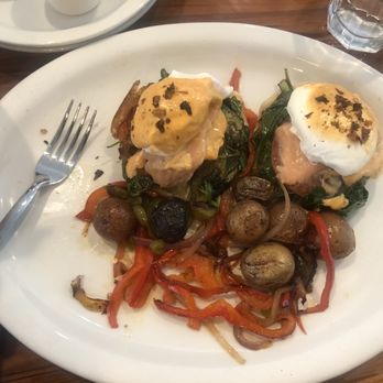 Mi Casa Grill - Crab cake benedicto - Mexican Near Me - Richmond, California Mi Casa Grill - Crab cake benedicto - Mexican Near Me - Richmond, California