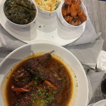 Roc South Cuisine - Smothered Turkey Wings with mac & cheese, collards, and yams - Southern Near Me - Atlanta, Georgia