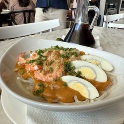 Cafe Via Mare - Pancit palabok