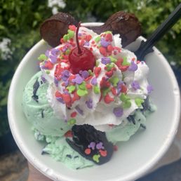 Mickey Brownie Sundae Mickey Brownie Sundae