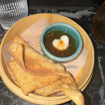 Valedor - Free tapa - Cocktail Bars Near Me - Chicago, Illinois