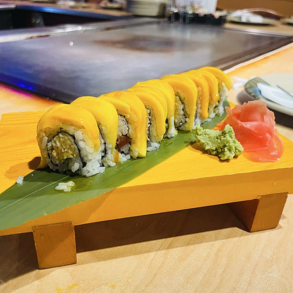 Tokyo House - Mango vegetarian roll - Teppanyaki Near Me - Ridgecrest, California Tokyo House - Mango vegetarian roll - Teppanyaki Near Me - Ridgecrest, California