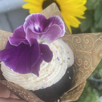Treats - Cupcakes - Specialty Food Near Me - Wiscasset, Maine Treats - Cupcakes - Specialty Food Near Me - Wiscasset, Maine