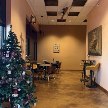 Momentto Coffee - Coffee & Tea Near Me - Chandler, Arizona