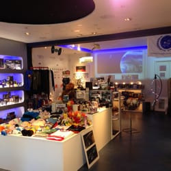 Ami Store - Ami Store Sitges - Interior de nave