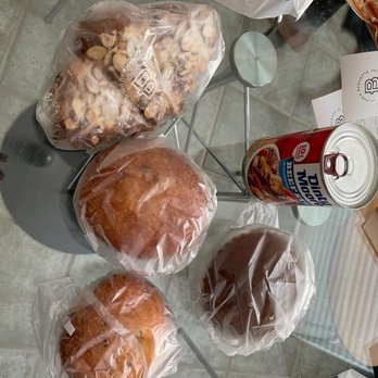 Paris Baguette - almond croissant, crab croquette, curry croquette, coffee bread, can of dinty moore beef stew for size comparison - Bakeries Near Me - Katy, Texas Paris Baguette - almond croissant, crab croquette, curry croquette, coffee bread, can of dinty moore beef stew for size comparison - Bakeries Near Me - Katy, Texas
