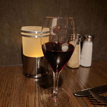 Cooper’s Hawk Winery & Restaurant - Vin veloute - Wine Bars Near Me - Algonquin, Illinois