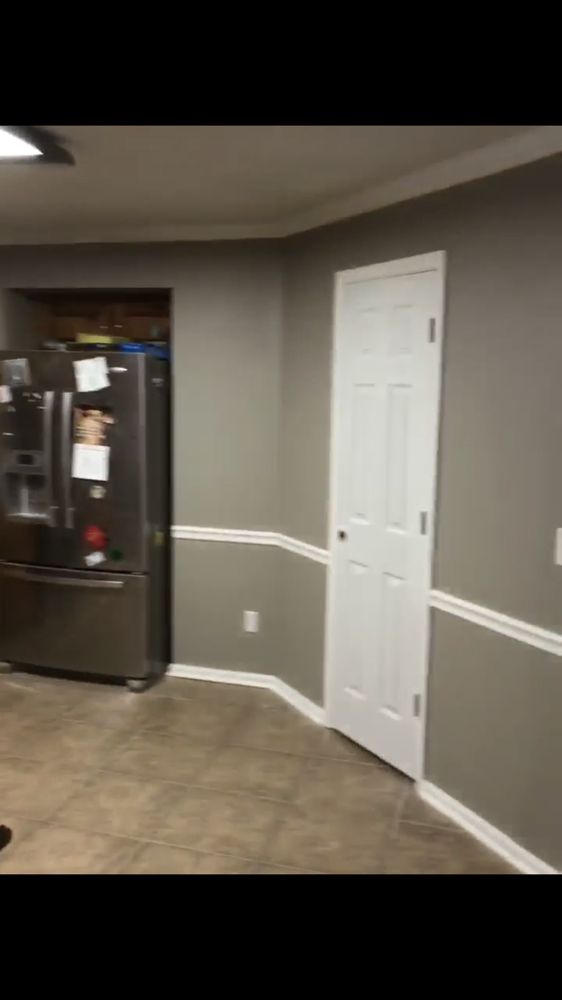 Slide of Roberts Tree Service and Home Repair