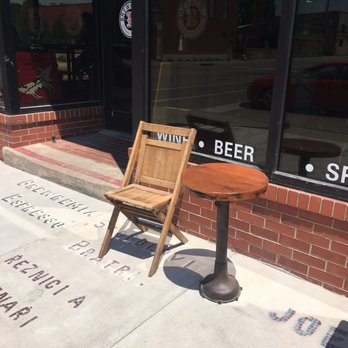 Brewhemia - Outdoor seating - Cafes Near Me - Cedar Rapids, Iowa