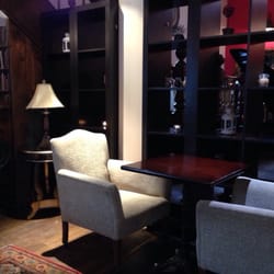 Piccolo Italian Restaurant & Bar - Comfy seating area at the front