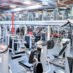 Redwood Fitness - Lots of strength equipment