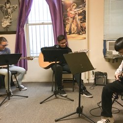 Queens Guitar School - Group class!