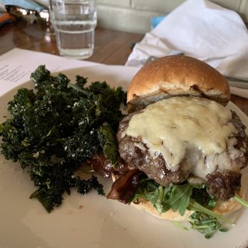 Big Sky Cafe - Bacon Cheese Burger with kale chips - Breakfast & Brunch Near Me - Webster Groves, Missouri