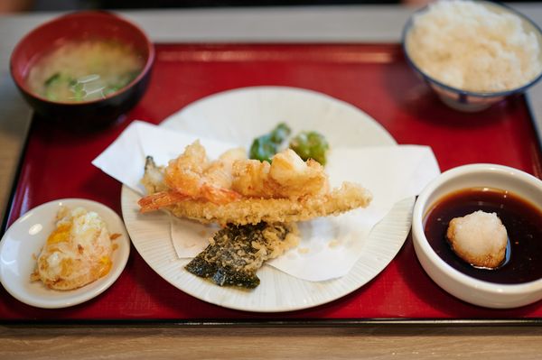 Tendon Tempura Carlos Jr by null
