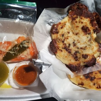 Pupuseria Cafe - Loroco and Chicharron pupusas - Salvadoran Near Me - Chicago, Illinois