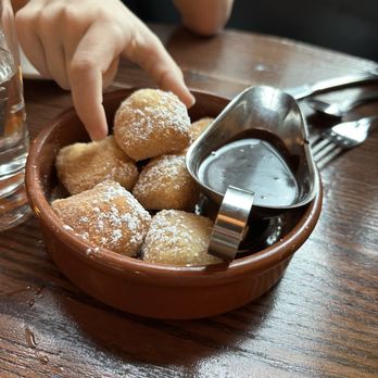 The Smith - Cinnamon Sugar Doughnuts - New American Near Me - New York, New York The Smith - Cinnamon Sugar Doughnuts - New American Near Me - New York, New York