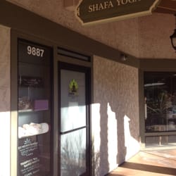 Shafa Yoga - Front door & window display.