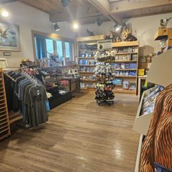 Gunflint Ranger Station Forest Service - Gift shop