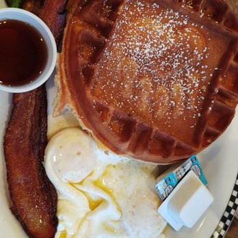 Black Bear Diner Beaumont - Bear Choice with a waffle - Diners Near Me - Beaumont, Texas Black Bear Diner Beaumont - Bear Choice with a waffle - Diners Near Me - Beaumont, Texas