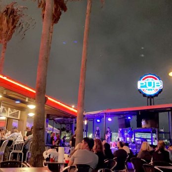 The Pub Fountains - Patio - Pubs Near Me - Stafford, Texas The Pub Fountains - Patio - Pubs Near Me - Stafford, Texas