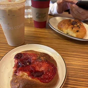 2 Rivers Coffee - Coffee & Tea Near Me - New Braunfels, Texas 2 Rivers Coffee - Coffee & Tea Near Me - New Braunfels, Texas