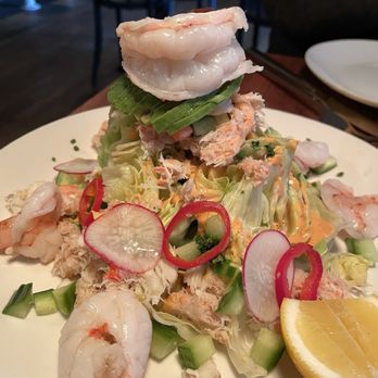 The Lonely Oyster - Crab and shrimp salad - Cocktail Bars Near Me - Los Angeles, California The Lonely Oyster - Crab and shrimp salad - Cocktail Bars Near Me - Los Angeles, California