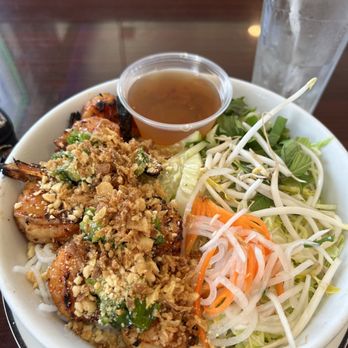 Pho Viet Restaurant - Vermicelli bowl with Shrimp. - Vietnamese Near Me - Brandon, Florida Pho Viet Restaurant - Vermicelli bowl with Shrimp. - Vietnamese Near Me - Brandon, Florida