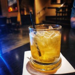 Avalounge - Bourbon smash