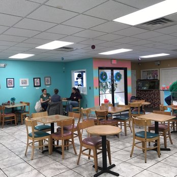 Glazed Doughnuts - Bakeries Near Me - Hampton, Virginia Glazed Doughnuts - Bakeries Near Me - Hampton, Virginia