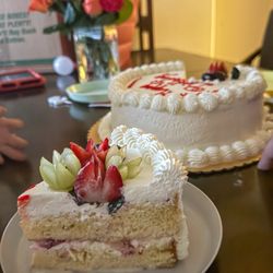 Coyoacán's Bakery & Café - Tres Leches
