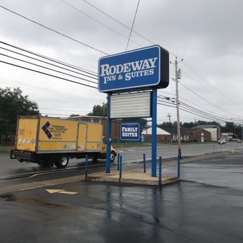 Rodeway Inn & Suites - Hotels Near Me - Niagara Falls, New York Rodeway Inn & Suites - Hotels Near Me - Niagara Falls, New York
