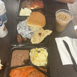 Chile Relleno plate & Traditional Desayuno plate (both come with tortillas/or a bread)