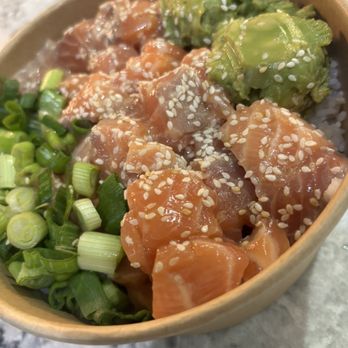Poke Poke - Large salmon bowl - Poke Near Me - Chula Vista, California Poke Poke - Large salmon bowl - Poke Near Me - Chula Vista, California