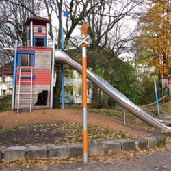 Spielplatz - Leuchtturm inkl. Doppelrutsche seitlich