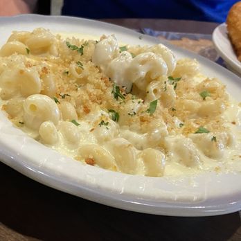 Art and Alma's - Side of Mac n cheese that he - Salad Near Me - Burlington, Illinois
