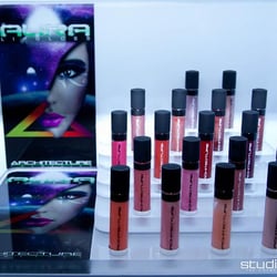 Studio Brow - Aura Lip Gloss is ultra sheer and shiny with a delicate taste of mint.