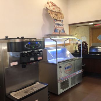 Fortune Buffet - Ice cream machine! And 6 ice cream flavors for scoops - Buffets Near Me - Sayre, Pennsylvania