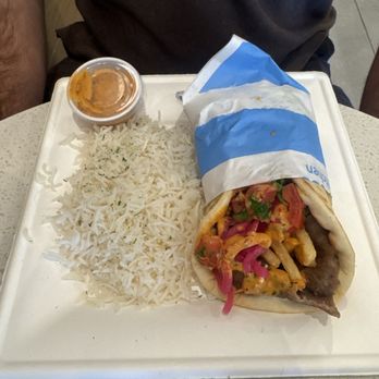 Luna Grill Bixby Village Long Beach - cali pita - Greek Near Me - Long Beach, California Luna Grill Bixby Village Long Beach - cali pita - Greek Near Me - Long Beach, California