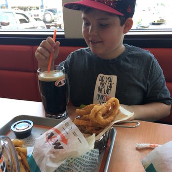 A&W - Excited for his refreshing root beer - Fast Food Near Me - Dollard-des-Ormeaux, Quebec A&W - Excited for his refreshing root beer - Fast Food Near Me - Dollard-des-Ormeaux, Quebec