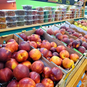 Las Montañas Supermarket - Always organized and clean fruits and vegetables aisle! - Grocery Near Me - San Pablo, California Las Montañas Supermarket - Always organized and clean fruits and vegetables aisle! - Grocery Near Me - San Pablo, California