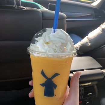 Dutch Bros Coffee - Coffee & Tea Near Me - Lincoln City, Oregon