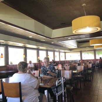 Denny's - Seating area - Breakfast & Brunch Near Me - Duarte, California