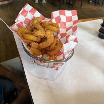 Flaming Crab - Fried shrimp and onion rings - Cajun/Creole Near Me - Easton, Pennsylvania Flaming Crab - Fried shrimp and onion rings - Cajun/Creole Near Me - Easton, Pennsylvania