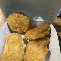 McDonald's - only 4-McNuggets came in the box of it