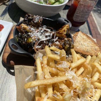 Sloopy's Beach Cafe - Antioxidant Salad Crispy Brussel Sprouts Garlic Truffle Fries - American Near Me - Manhattan Beach, California