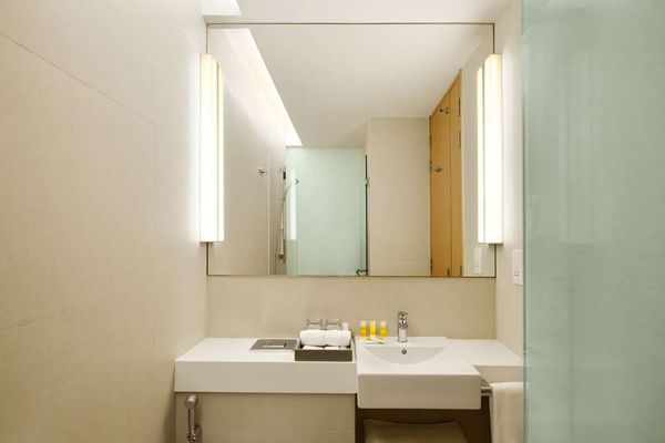 Days Hotel by Wyndham Singapore at Zhongshan Park by null