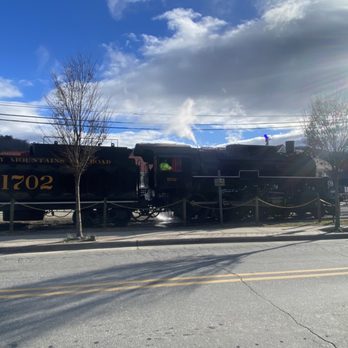 CJ's Grille - The train right outside the entrance. - Chicken Wings Near Me - Bryson City, North Carolina CJ's Grille - The train right outside the entrance. - Chicken Wings Near Me - Bryson City, North Carolina