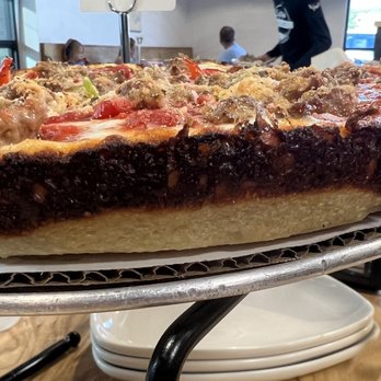 Lefty’s Pizza Kitchen ATX - Side of the Chicago pan - Pizza Near Me - Austin, Texas