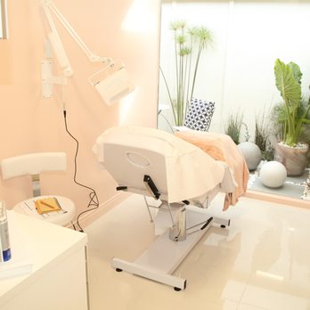 Brow Works - Permanent Makeup Near Me - Newport Beach, California Brow Works - Permanent Makeup Near Me - Newport Beach, California